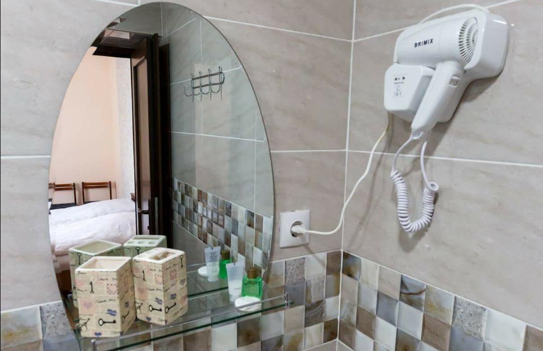 Guest House Sandro Kazbegi Exterior foto