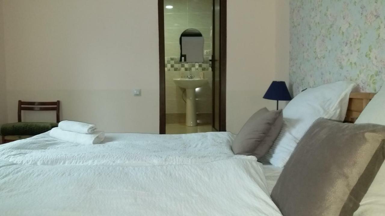 Guest House Sandro Kazbegi Quarto foto