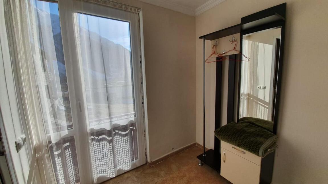 Guest House Sandro Kazbegi Exterior foto