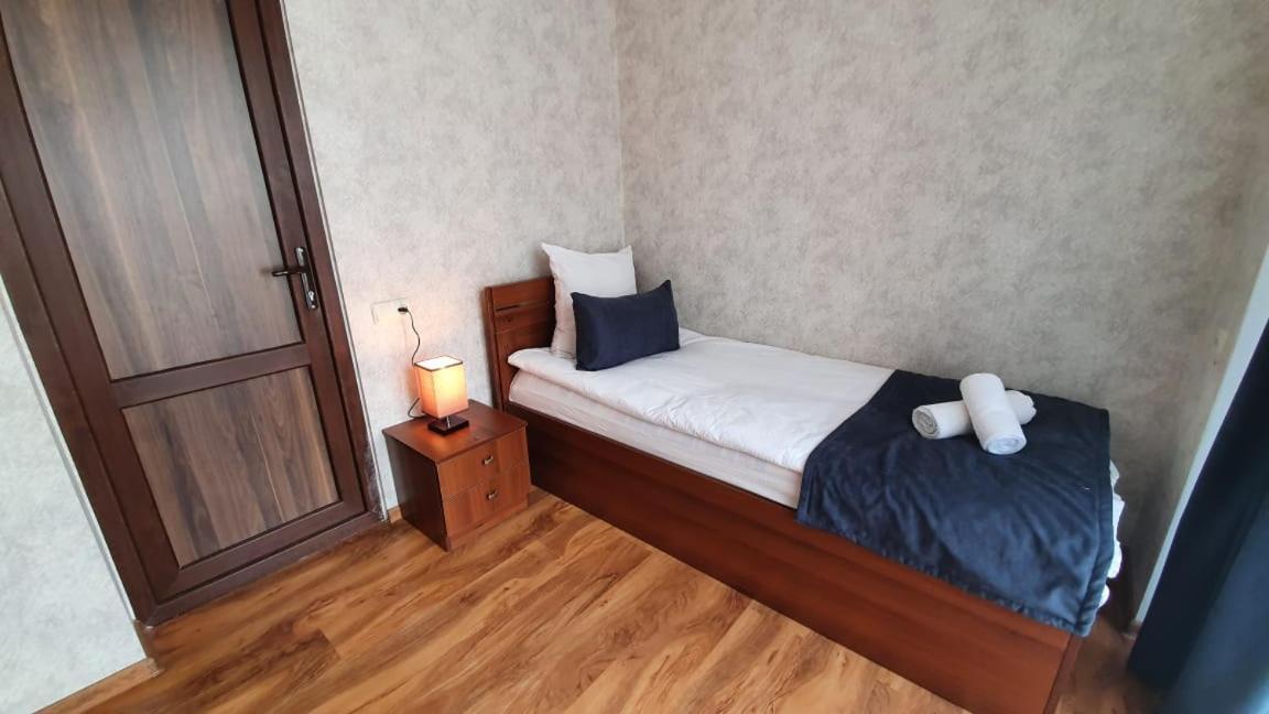 Guest House Sandro Kazbegi Exterior foto